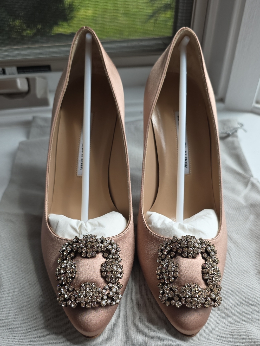 BNIB Manolo Blahnik Hangisi Satin Beige Crystal Pumps 37 NWT Bridal Wedding